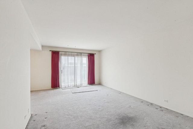 12 N Waterford Dr Unit 0, Schaumburg, IL 60194 - unfurnished room with carpet flooring