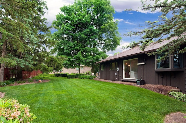 440 E Walnut St, Roselle, IL 60172 - view of green lawn