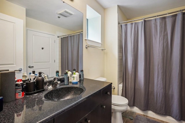1159 N Hudson St Unit 1-101, Chicago, IL 60610 - full bathroom with vanity and shower / bath combo