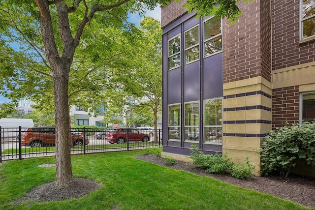 1159 N Hudson St Unit 1-101, Chicago, IL 60610 - view of yard