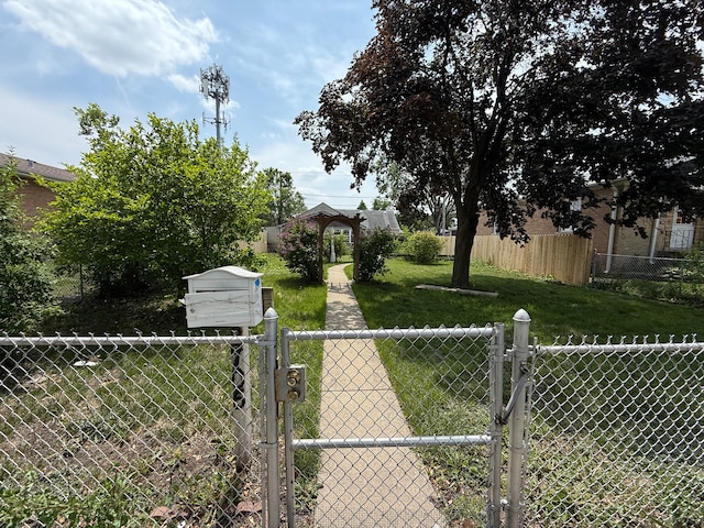 2705 W 98th St, Evergreen Park, IL 60805 - view of yard featuring a gate