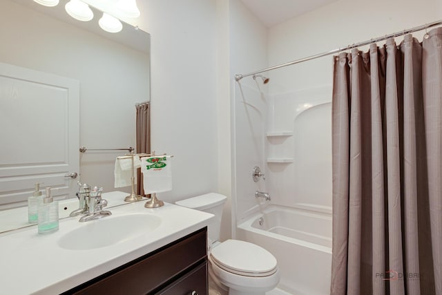 3181 Rockwell Cir, Mundelein, IL 60060 - bathroom featuring shower / bathtub combination with curtain and vanity