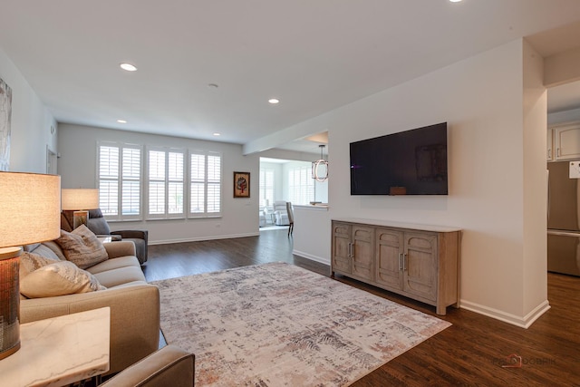 3181 Rockwell Cir, Mundelein, IL 60060 - living room with dark wood finished floors and recessed lighting