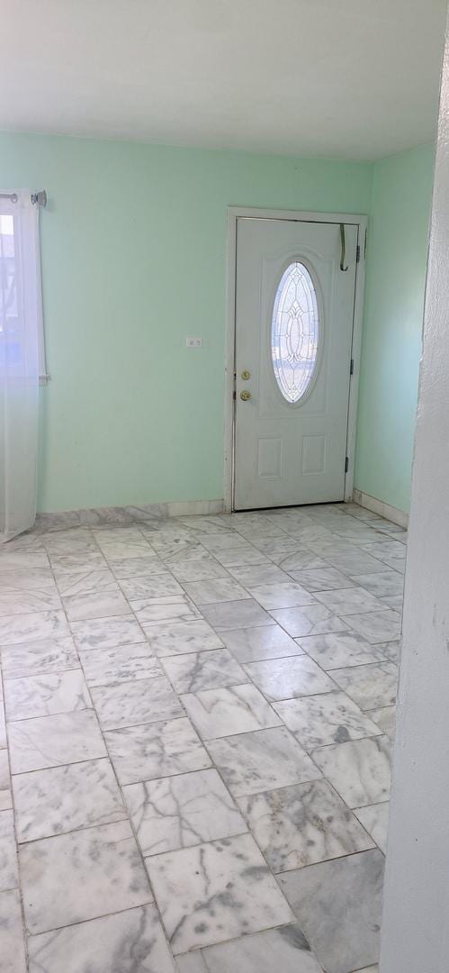 396 Thelma Ct, Wheeling, IL 60090 - foyer with baseboards