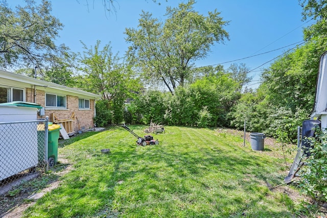 396 Thelma Ct, Wheeling, IL 60090 - view of grassy yard