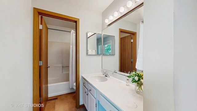 2478 Lawson Blvd, Gurnee, IL 60031 - full bath featuring vanity and tub / shower combination