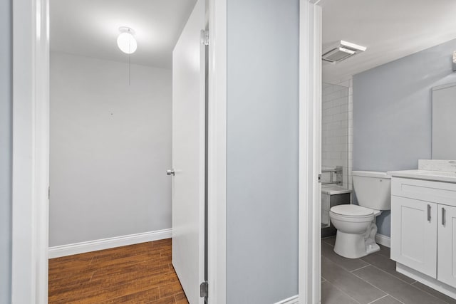 5540 Walnut Ave Unit 9A, Downers Grove, IL 60515 - bathroom featuring vanity and tile patterned floors