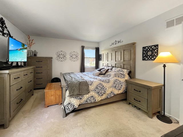 323 W Golf Rd, Libertyville, IL 60048 - bedroom featuring light colored carpet