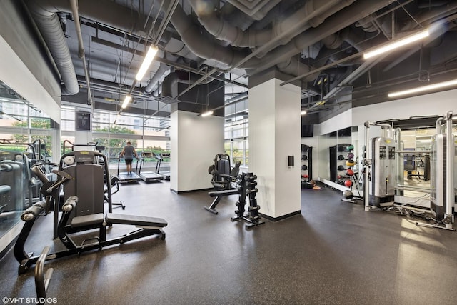 545 N Dearborn St Unit 3207, Chicago, IL 60654 - view of gym