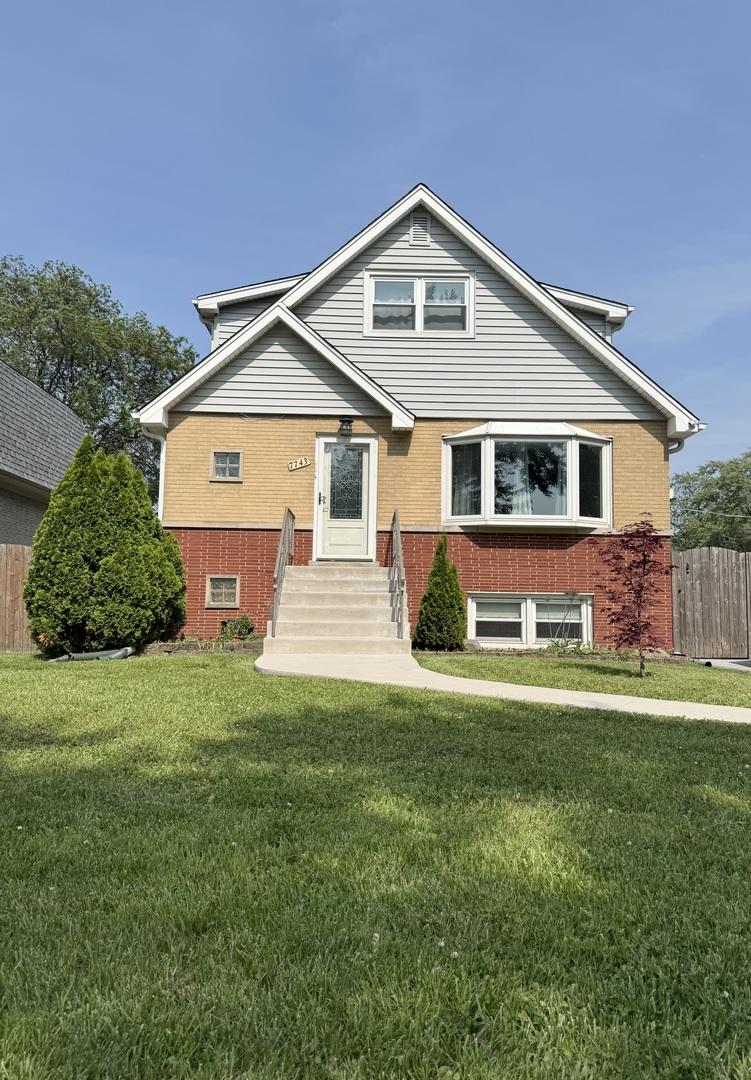 7743 Cronin Ave, Justice, IL 60458 - photo 1