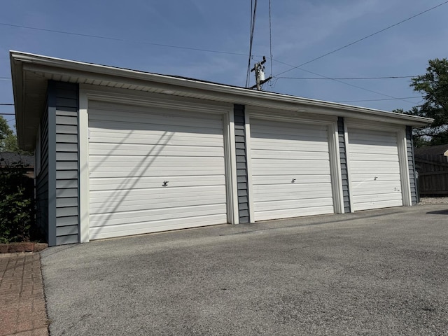 7743 Cronin Ave, Justice, IL 60458 - view of detached garage
