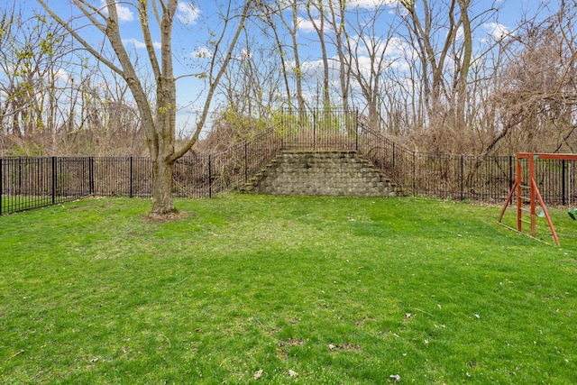 184 Primrose Ln, Bartlett, IL 60103 - fenced backyard featuring stairway