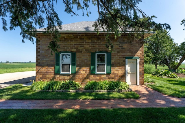 1392 Red Brick Rd, Dixon, IL 61021 - view of front of house with a front yard