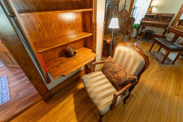 1392 Red Brick Rd, Dixon, IL 61021 - sitting room featuring wood finished floors