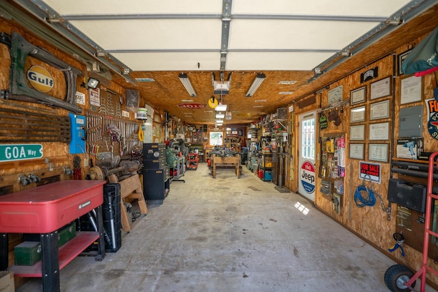 1392 Red Brick Rd, Dixon, IL 61021 - garage with a workshop area
