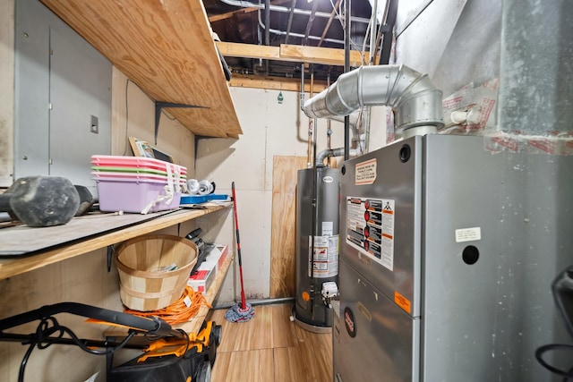 3348 N Narragansett Ave, Chicago, IL 60634 - utility room with water heater