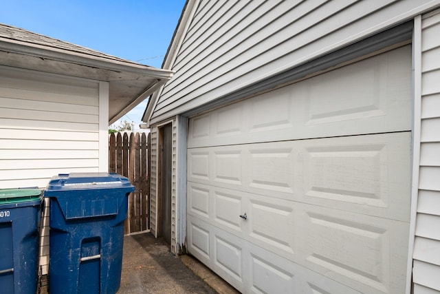 4631W W 88th St, Hometown, IL 60456 - view of garage