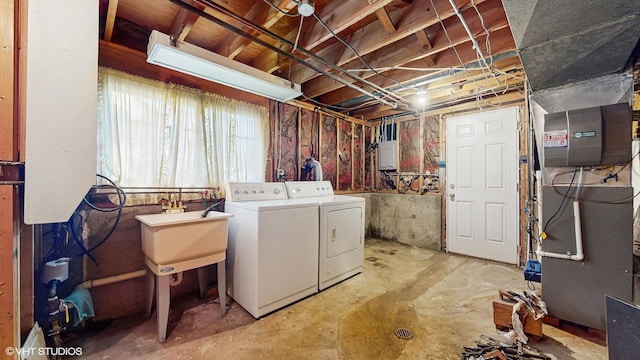 80 E Fremont Ave, Des Plaines, IL 60016 - laundry room featuring washing machine and clothes dryer