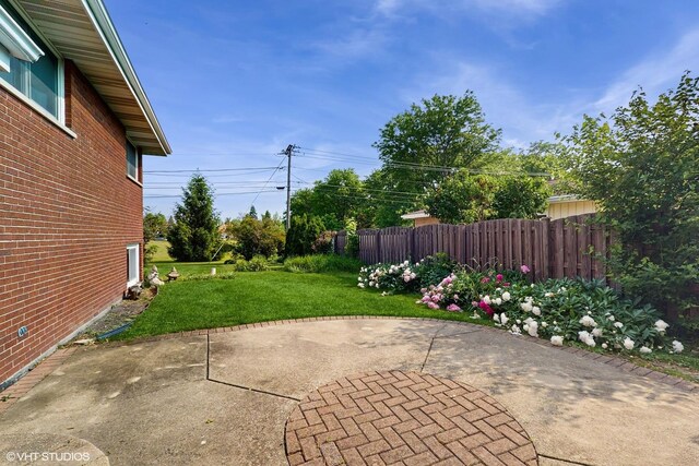 80 E Fremont Ave, Des Plaines, IL 60016 - view of patio