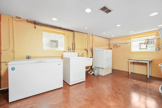3010 Wisconsin Ave, Berwyn, IL 60402 - laundry room featuring independent washer and dryer and recessed lighting