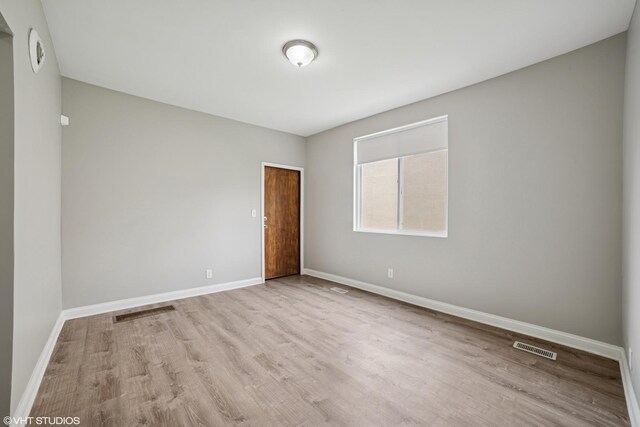 13502 S Brandon Ave, Chicago, IL 60633 - photo 15