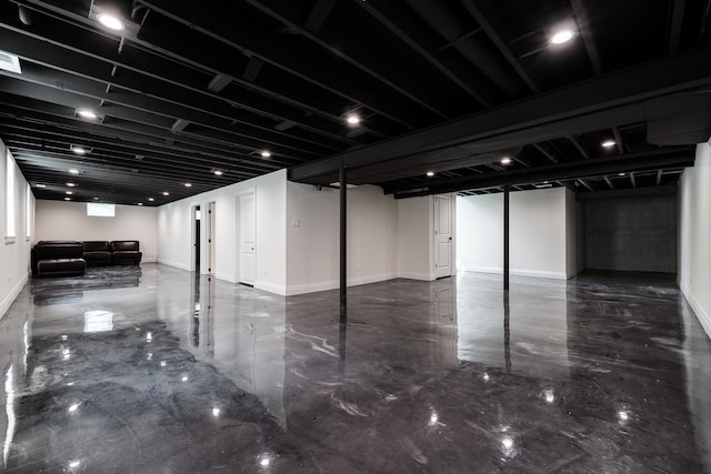 1847 Dexter Ln, Des Plaines, IL 60018 - finished basement featuring baseboards
