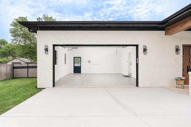 1847 Dexter Ln, Des Plaines, IL 60018 - garage with concrete driveway