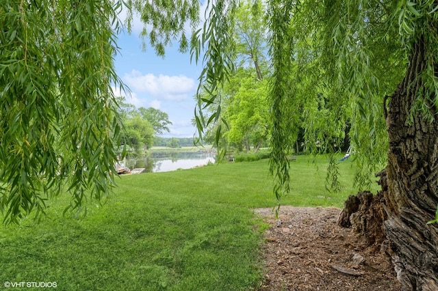4321 Bay View Dr, Crystal Lake, IL 60014 - view of green lawn featuring a water view