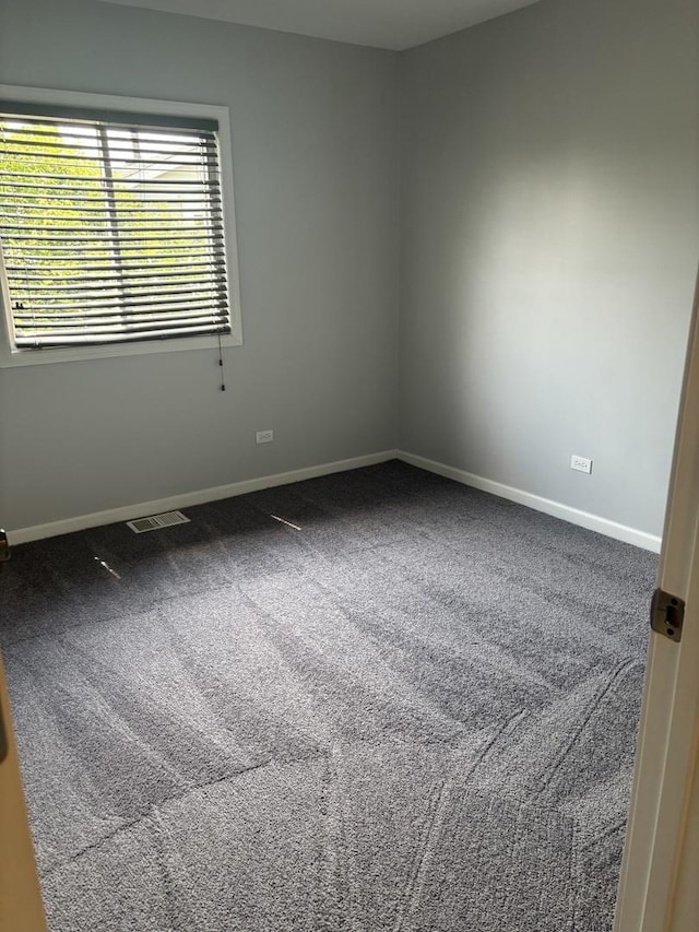 3501 Fountainbleau Dr, Hazel Crest, IL 60429 - carpeted spare room with baseboards