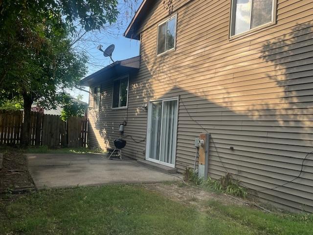 3501 Fountainbleau Dr, Hazel Crest, IL 60429 - rear view of property with a patio area