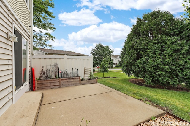 627 Bayview Pt, Schaumburg, IL 60194 - view of patio / terrace