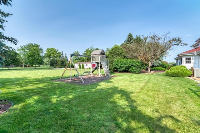 26 Carriage House Ln, Orland Park, IL 60467 - view of grassy yard with a playground