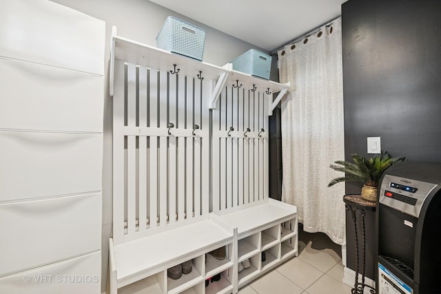 2503 N Maplewood Ave, Chicago, IL 60647 - mudroom with tile patterned flooring