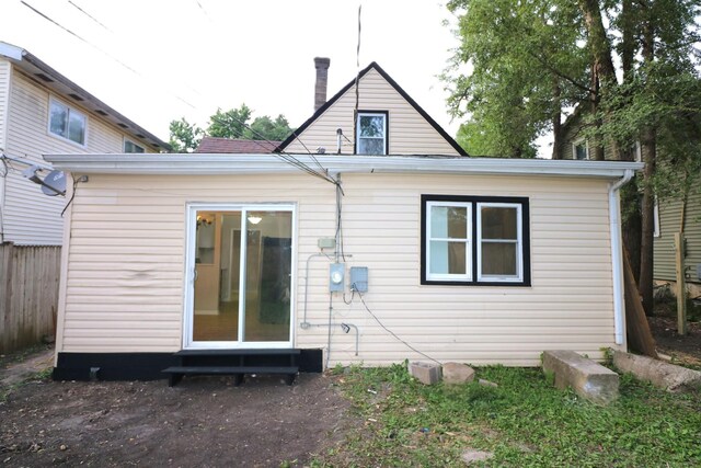 123 E Pineview Dr, Round Lake Park, IL 60073 - back of property with entry steps