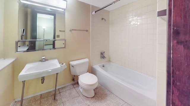 198 S Circle Ave, Bloomingdale, IL 60108 - bathroom with shower / bathtub combination and tile patterned flooring