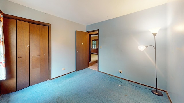 198 S Circle Ave, Bloomingdale, IL 60108 - unfurnished bedroom with carpet and a closet