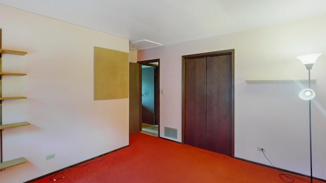 198 S Circle Ave, Bloomingdale, IL 60108 - unfurnished bedroom featuring carpet flooring and a closet