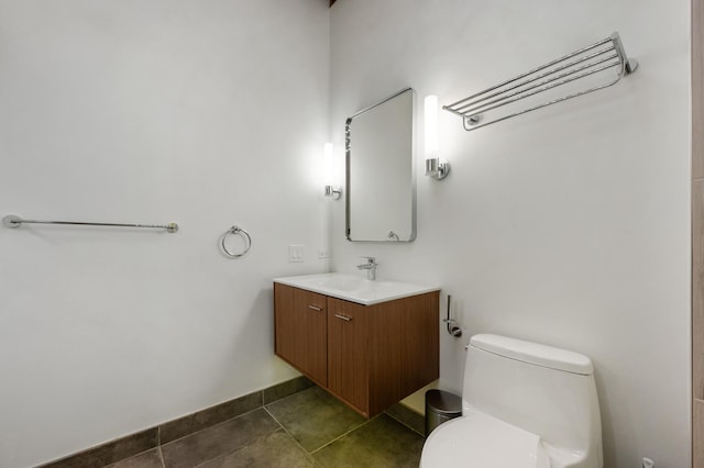 400 S Green St Unit 406, Chicago, IL 60607 - bathroom featuring vanity and tile patterned floors