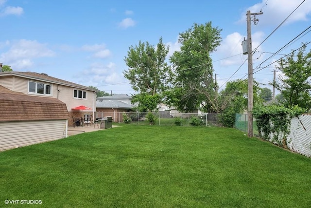 9133 Moody Ave, Oak Lawn, IL 60453 - fenced backyard featuring a patio area