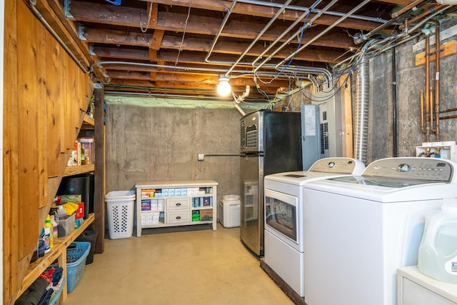 2417 Lyons St, Evanston, IL 60201 - laundry area featuring washer and clothes dryer and electric panel