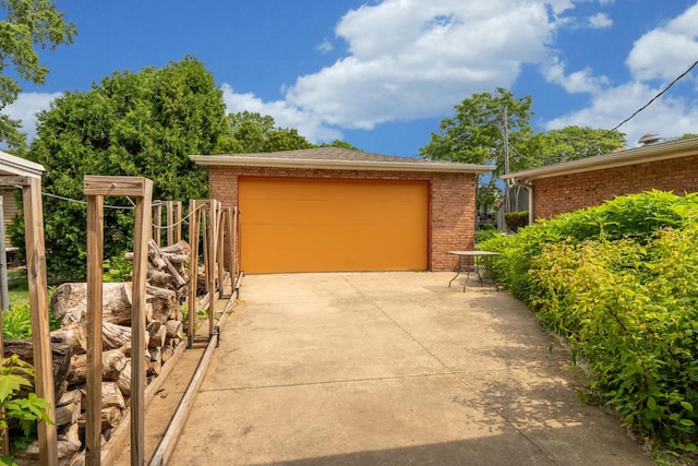 2417 Lyons St, Evanston, IL 60201 - view of detached garage