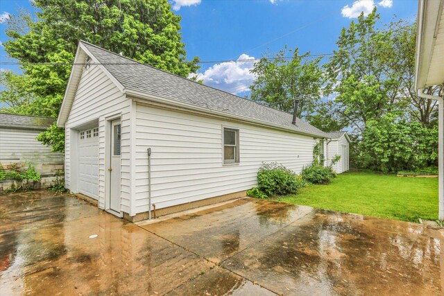 907 E Glenview Dr, Tuscola, IL 61953 - view of detached garage