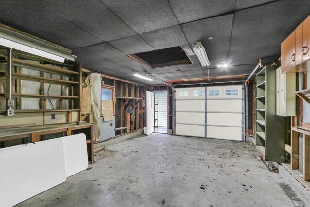 907 E Glenview Dr, Tuscola, IL 61953 - view of garage