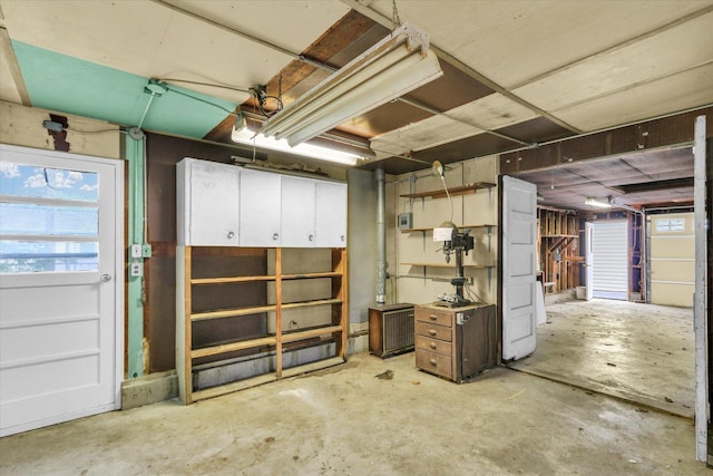 907 E Glenview Dr, Tuscola, IL 61953 - view of garage