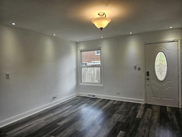 419 Sidney Ave Unit A, Glendale Heights, IL 60139 - entryway featuring dark wood finished floors and recessed lighting