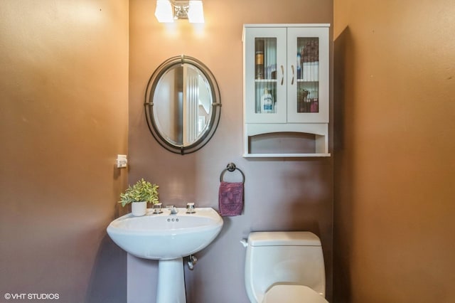 706 French Way Unit 2, Mount Prospect, IL 60056 - half bathroom featuring toilet