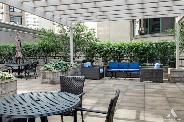 400 E Ohio St Unit 2302, Chicago, IL 60611 - fenced backyard featuring outdoor lounge area, outdoor dining area, a pergola, and a patio area