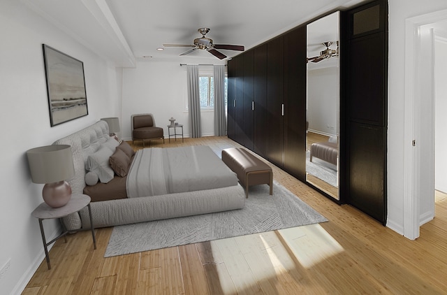 3300 N Carriageway Dr Unit 307, Arlington Heights, IL 60004 - living area featuring a ceiling fan, light wood-style floors, and recessed lighting