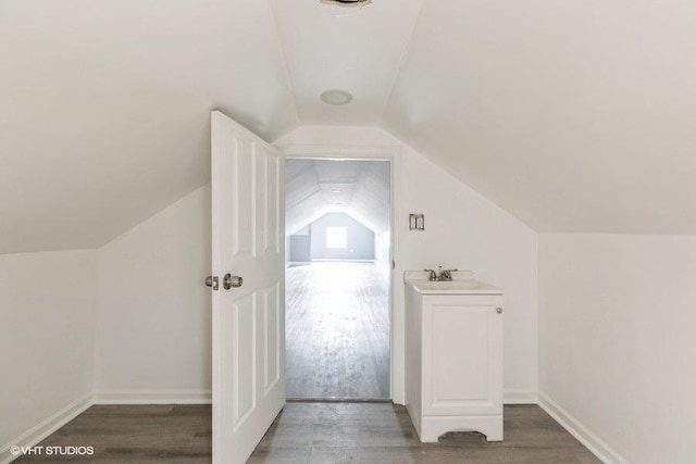 9549 S Calumet Ave, Chicago, IL 60628 - photo 9