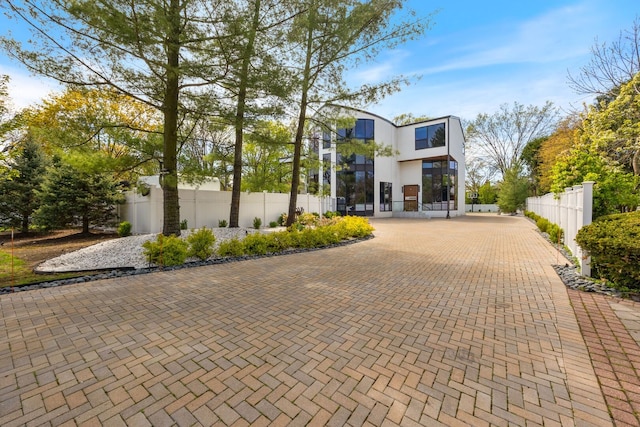 2110 Pfingsten Rd, Northbrook, IL 60062 - view of front facade featuring stucco siding